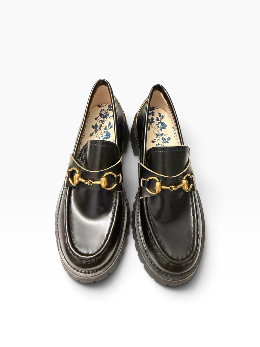 Gucci Black Leather Women's Bit Loafers with Gold Hardware, gently used,SZ8.5